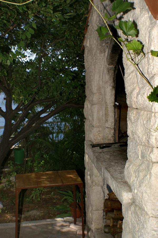 Apartments By The Sea Pisak, Omis - 2802 מראה חיצוני תמונה