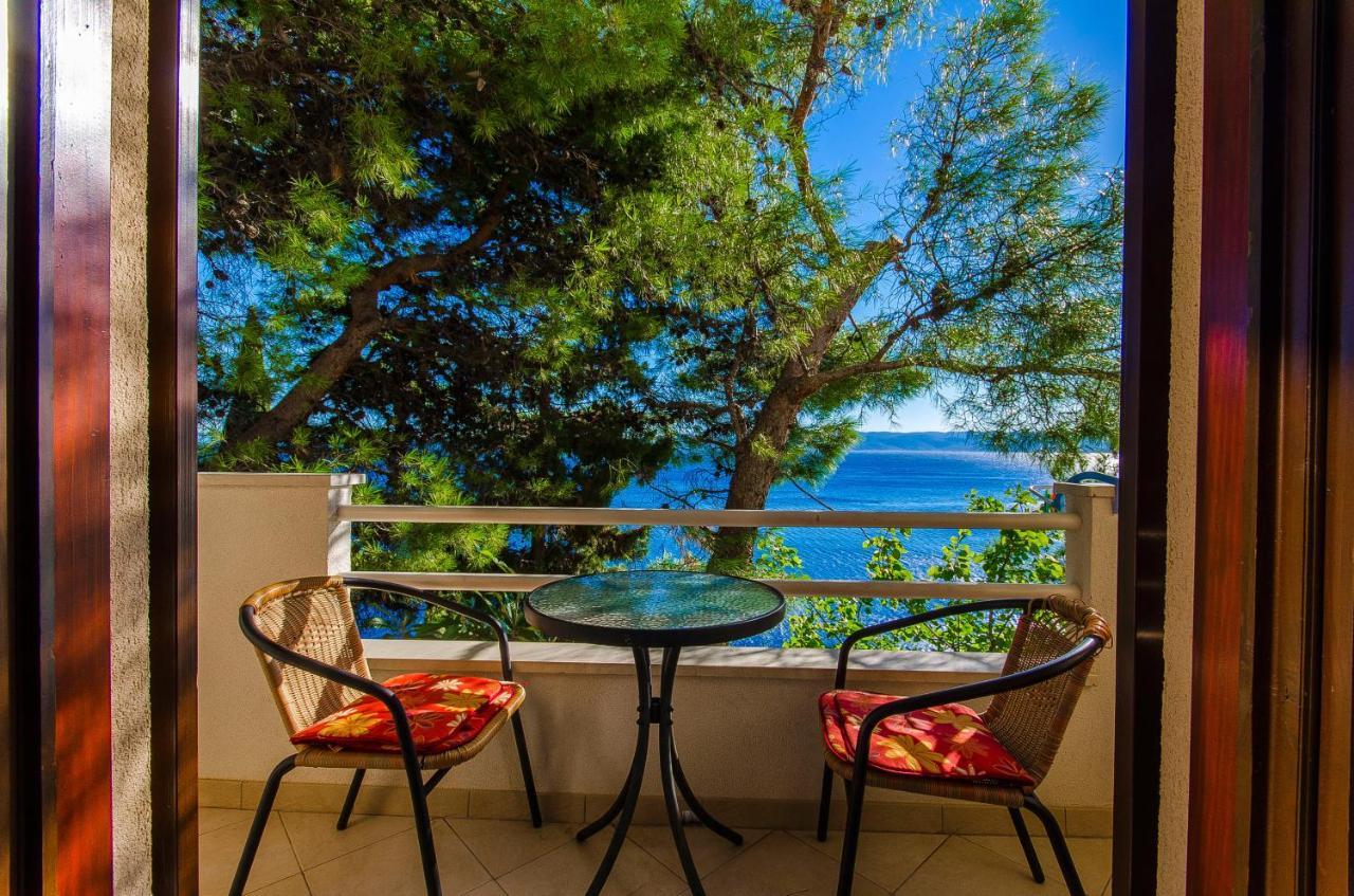 Apartments By The Sea Pisak, Omis - 2802 מראה חיצוני תמונה